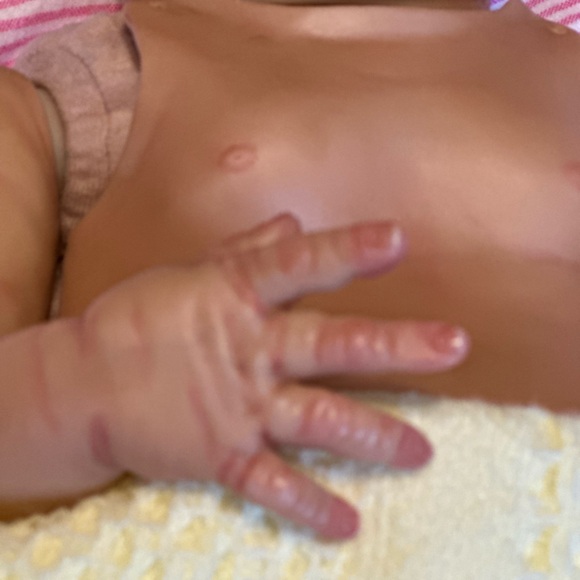 ROSE COTTAGE REBORNS GIRL BABY SILICONE MIX REAL LIFE LIKE NEW DOLL - Picture 8 of 13